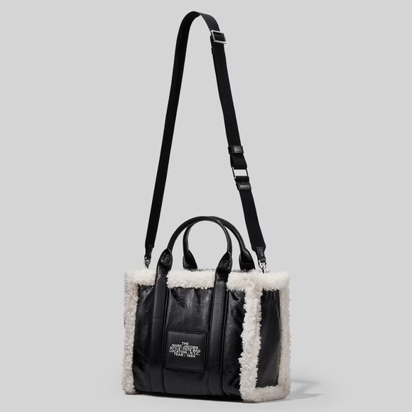 Marc Jacobs The Medium Crinkle Shearling Tote Bag - Picture 4 of 14